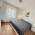 Charming In Apartmán