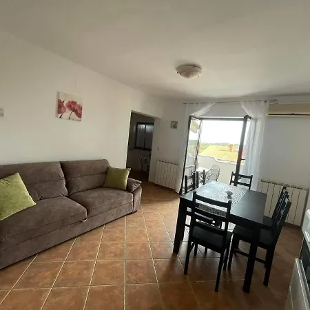 Appartamento Charming In *