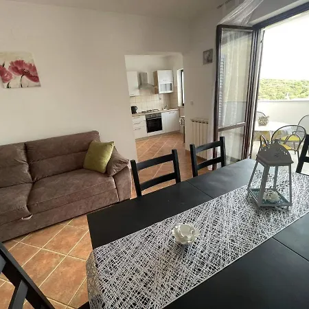 Charming In Appartamento Pola
