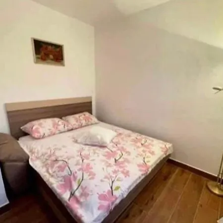 Appartamento Charming In *