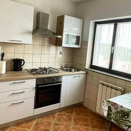 Appartamento Charming In Pola
