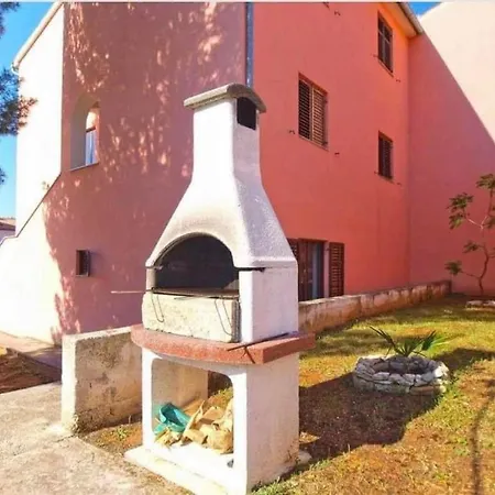 Charming In Appartamento Pola