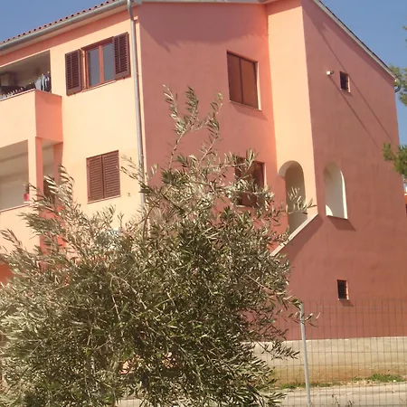 Charming In * Pula