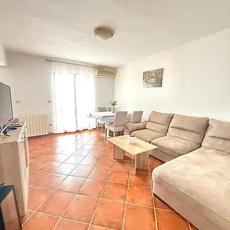 Апартаменты Charming In Пула