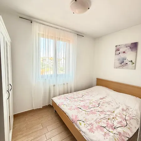 Апартаменты Charming In *