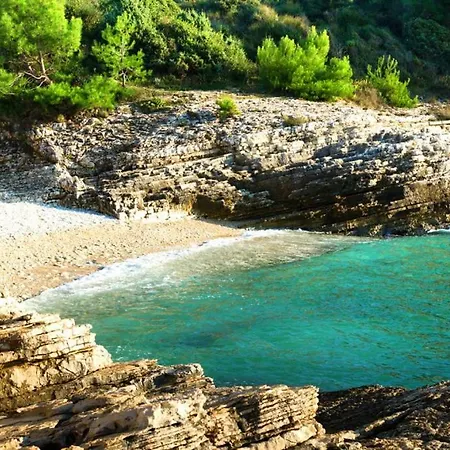 Charming In بولا