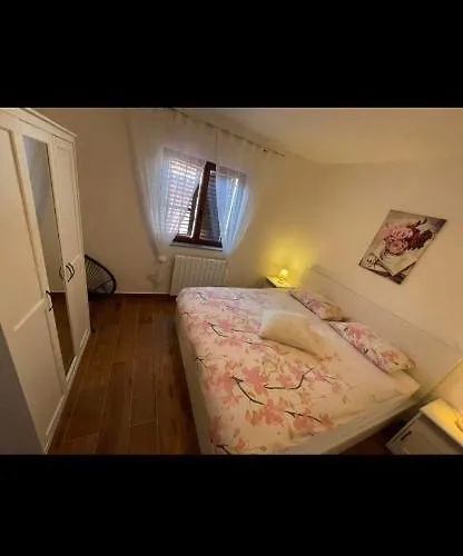 Appartement Charming In Pula