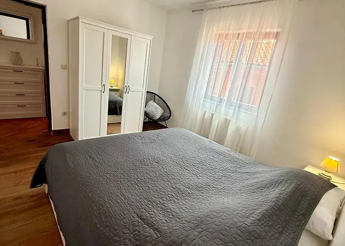 Appartement Charming In Pula