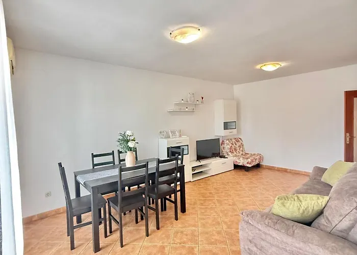 Appartement Charming In Pula