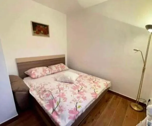 Apartment Charming In *